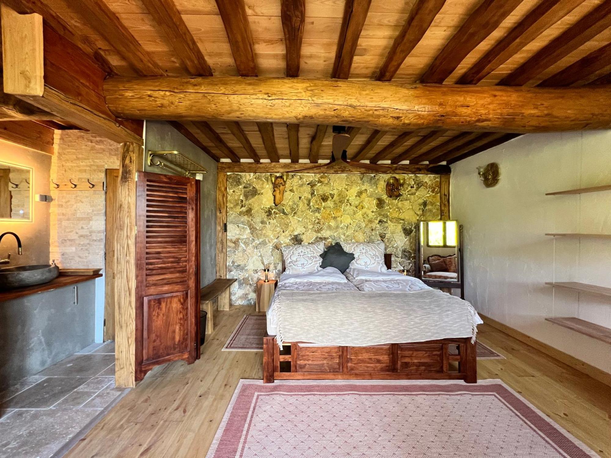 Les Magnels Bed and Breakfast Valleraugue Εξωτερικό φωτογραφία