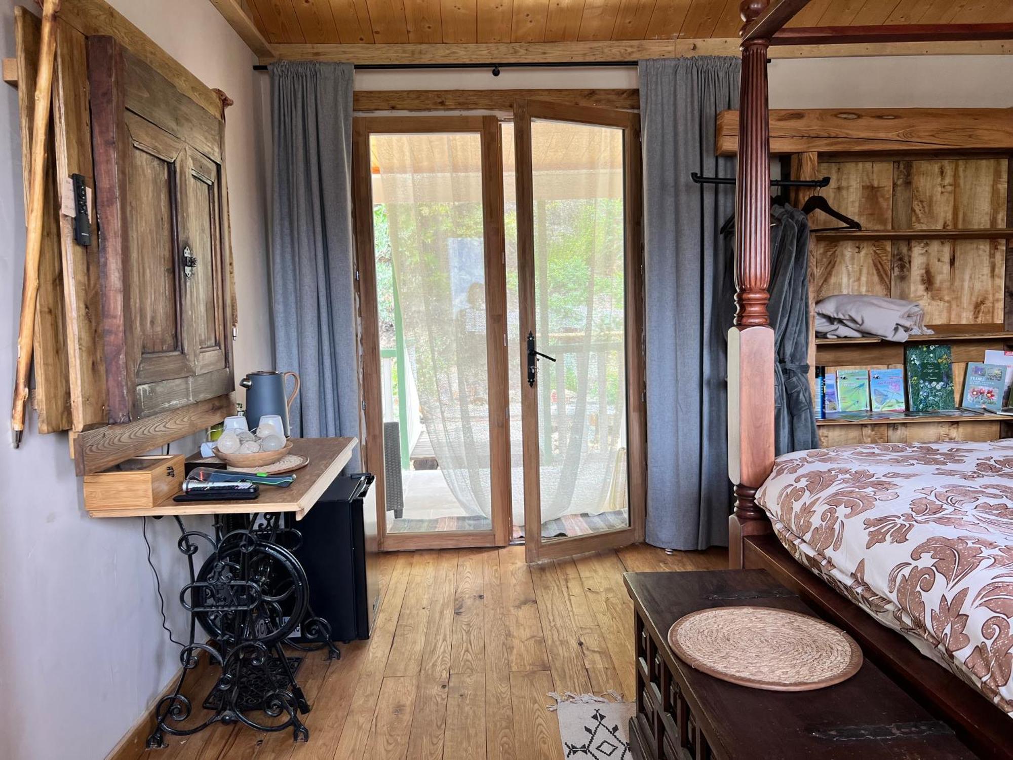Les Magnels Bed and Breakfast Valleraugue Εξωτερικό φωτογραφία